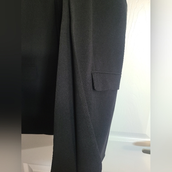 RICKI'S (NEW) Black Vest w/2 Pockets (Lined Inside) - Picture 4 of 9